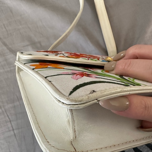 Vintage Gucci Flora White Shoulder/Crossbody - Picture 13 of 16